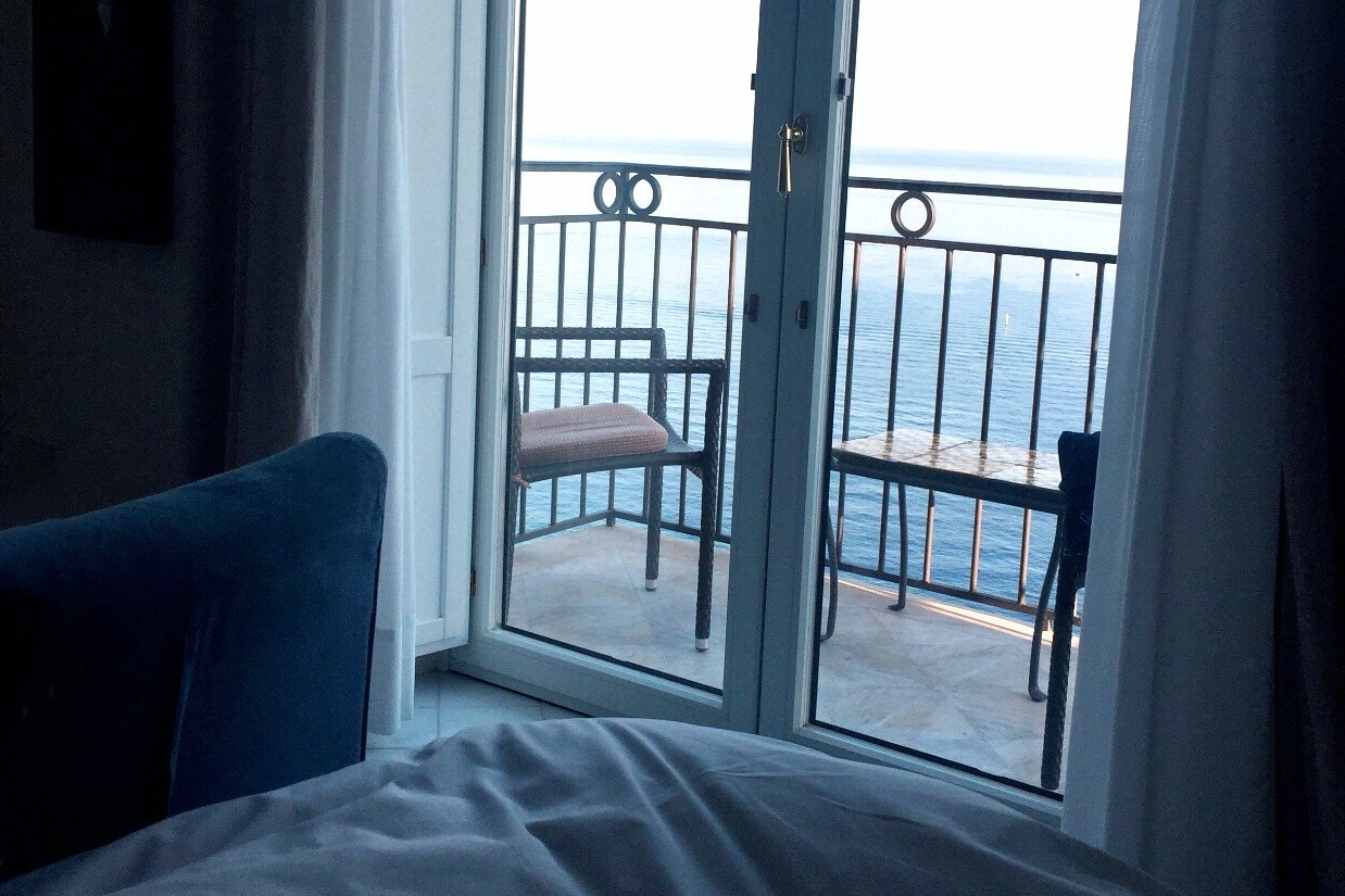 Svegliarsi di fronte al mare…